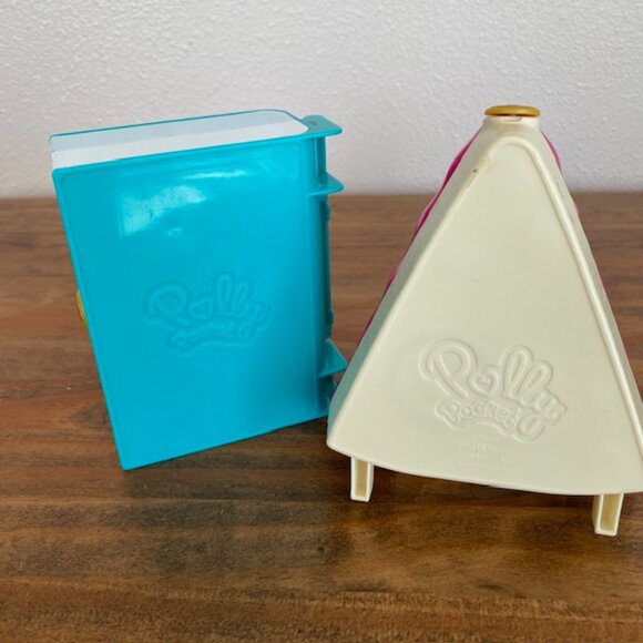 Polly Pocket World Mini Middle School Compact and Birthday Cake Bash Compact - Picture 6 of 6